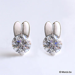 ミッフィーカットフェイスピアス