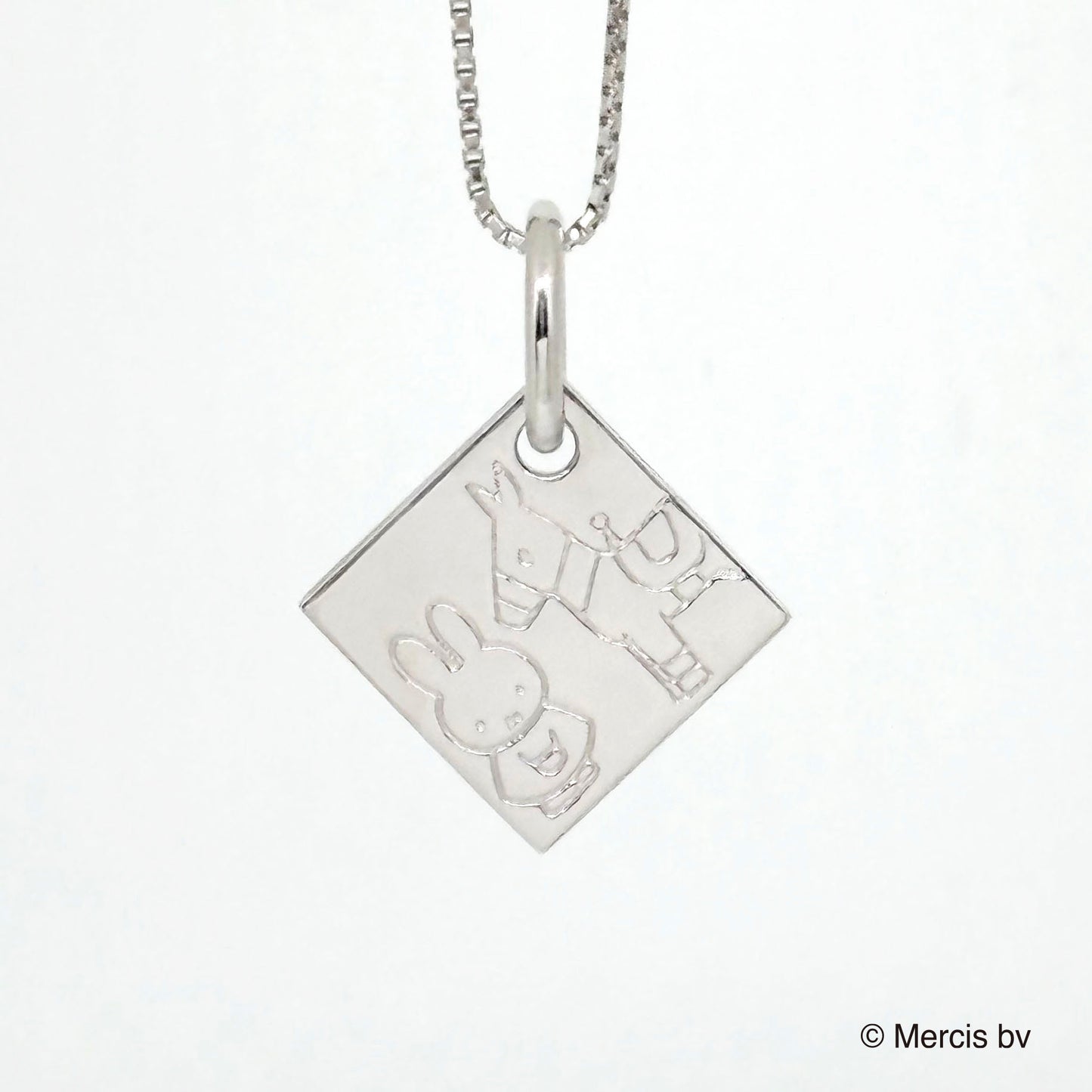 ミッフィー2026イヤープレートペンダント